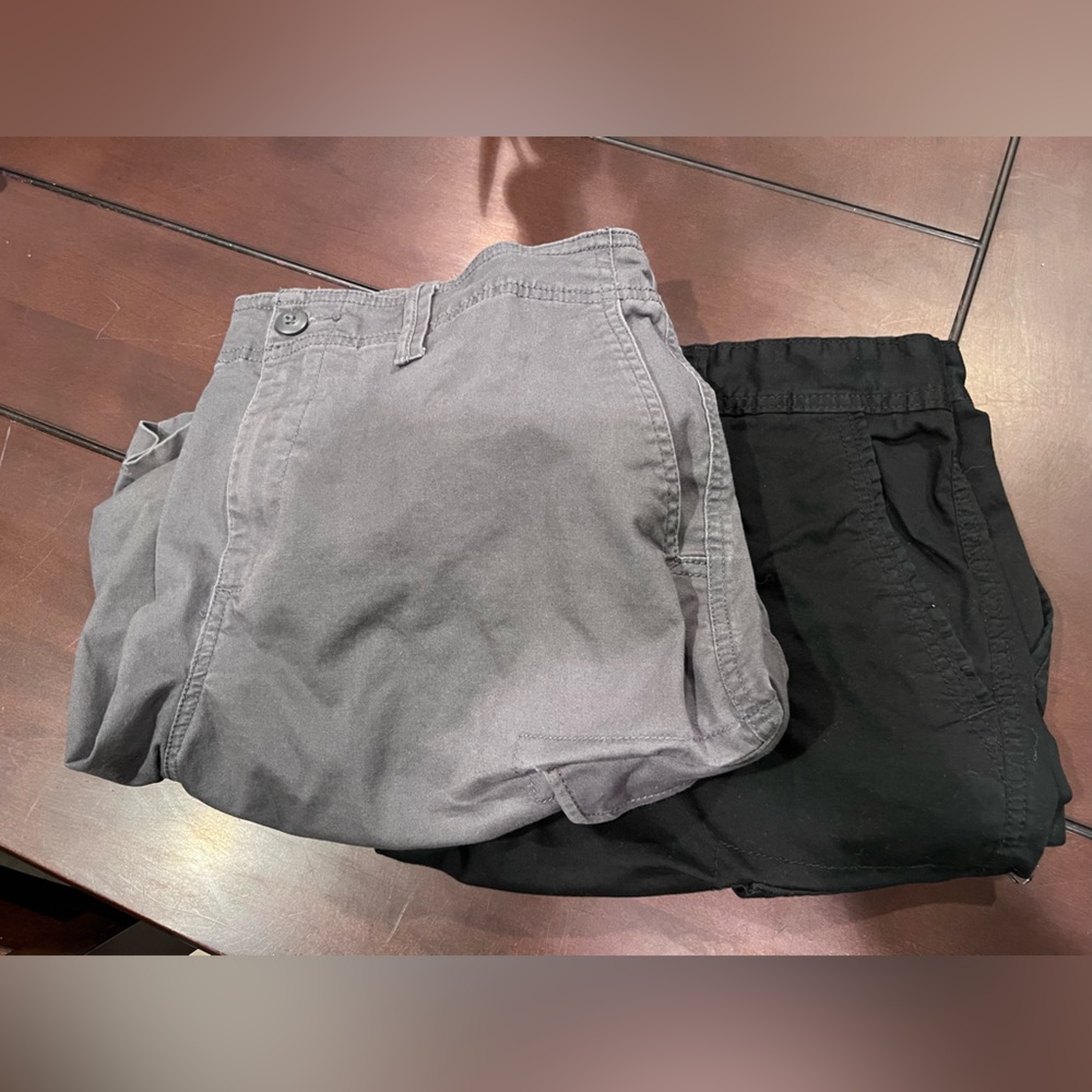 2 men’s George Cargo Shorts